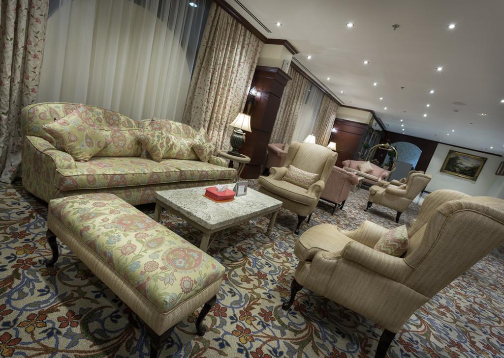 Hawthorn Suites By Wyndham Al Khobar Esterno foto