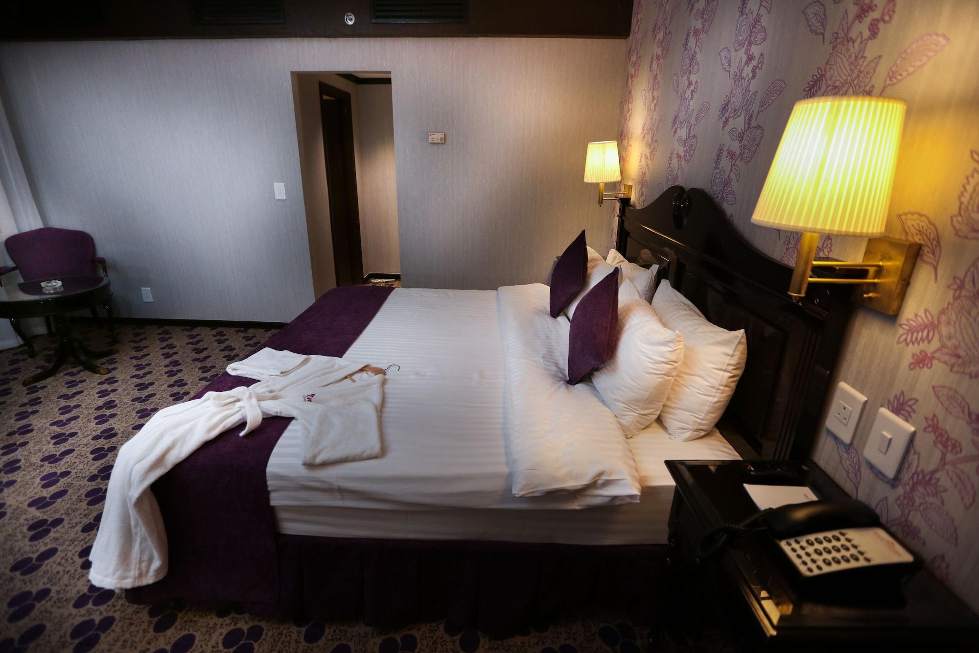Hawthorn Suites By Wyndham Al Khobar Esterno foto