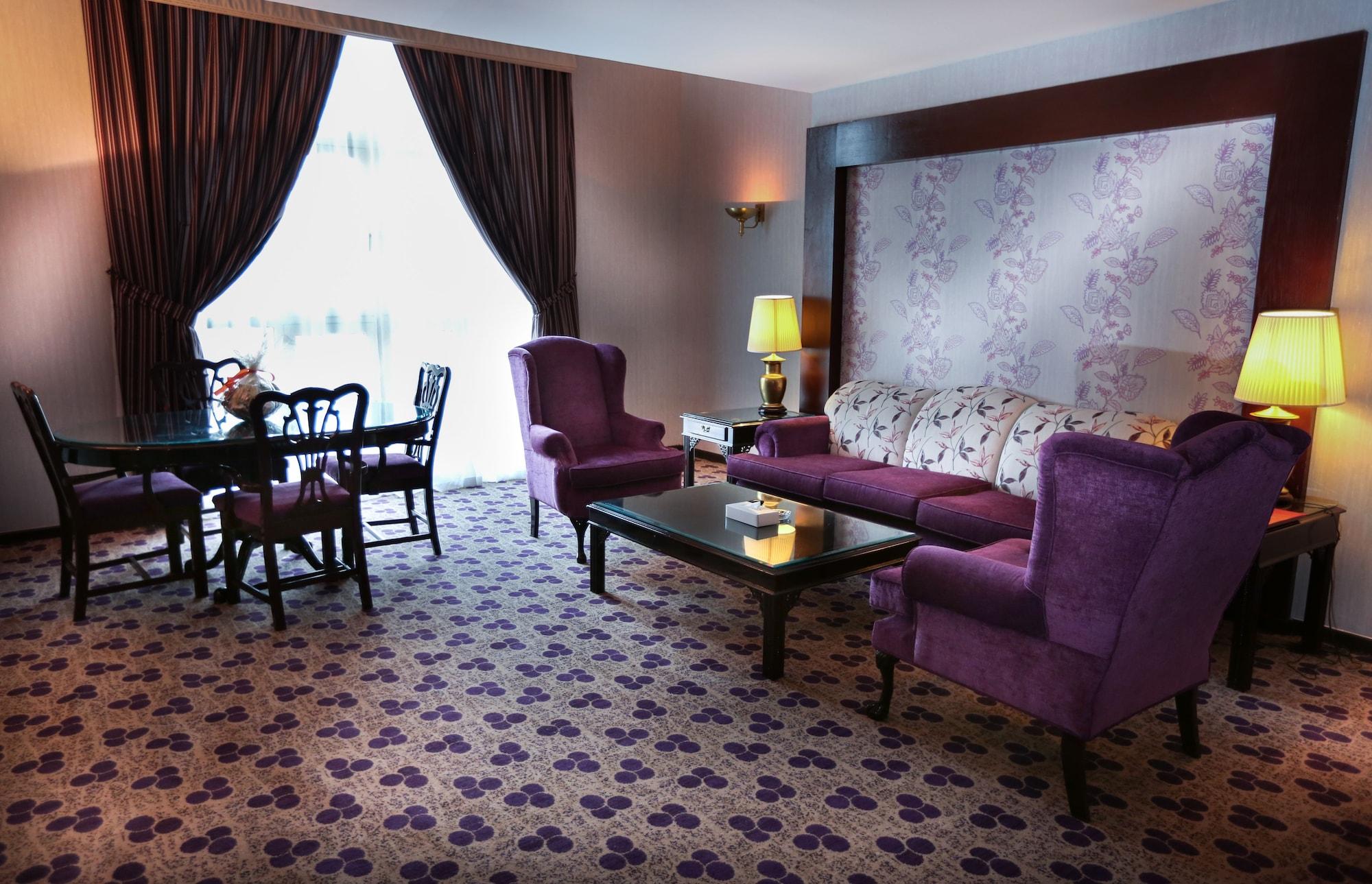 Hawthorn Suites By Wyndham Al Khobar Esterno foto