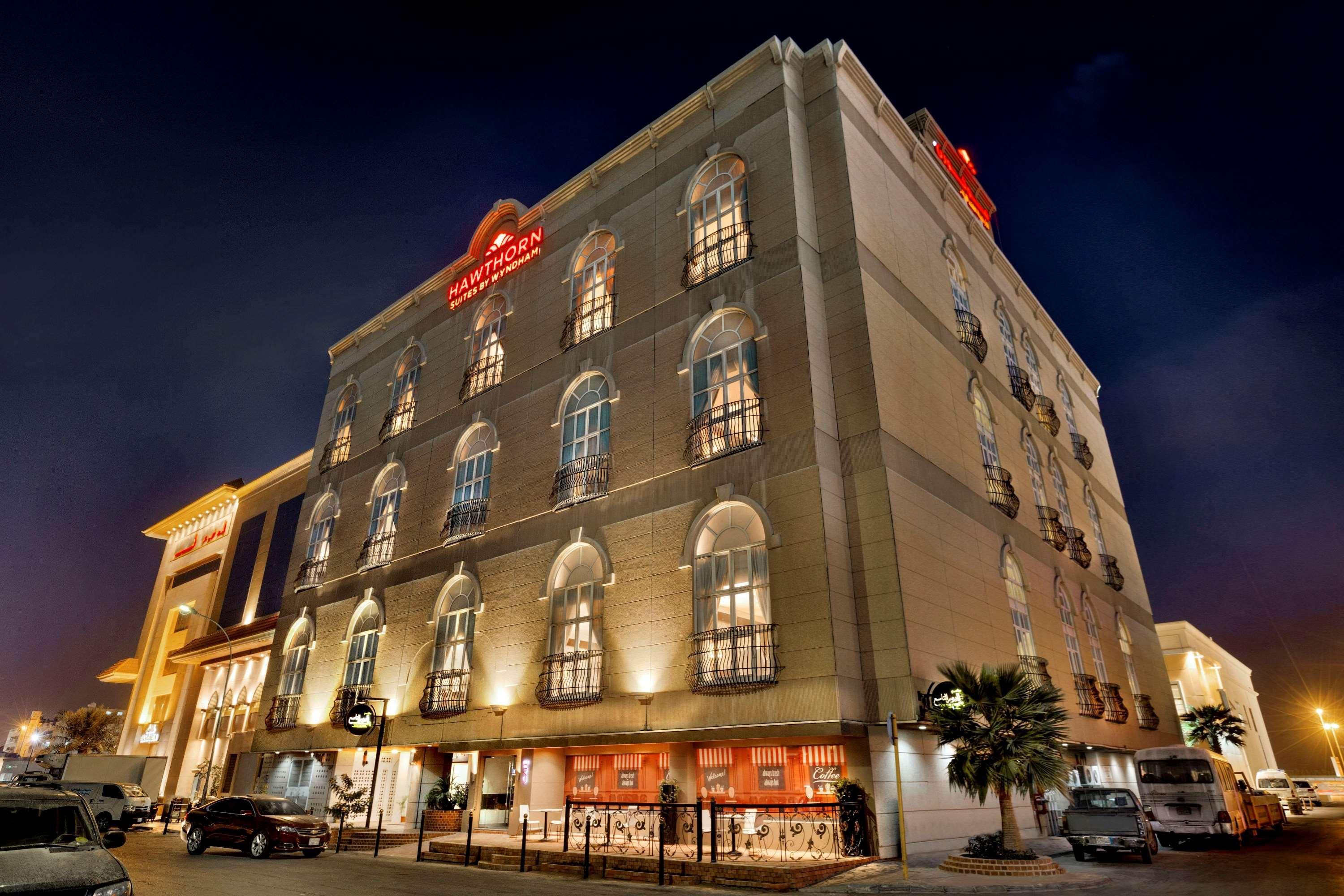 Hawthorn Suites By Wyndham Al Khobar Esterno foto