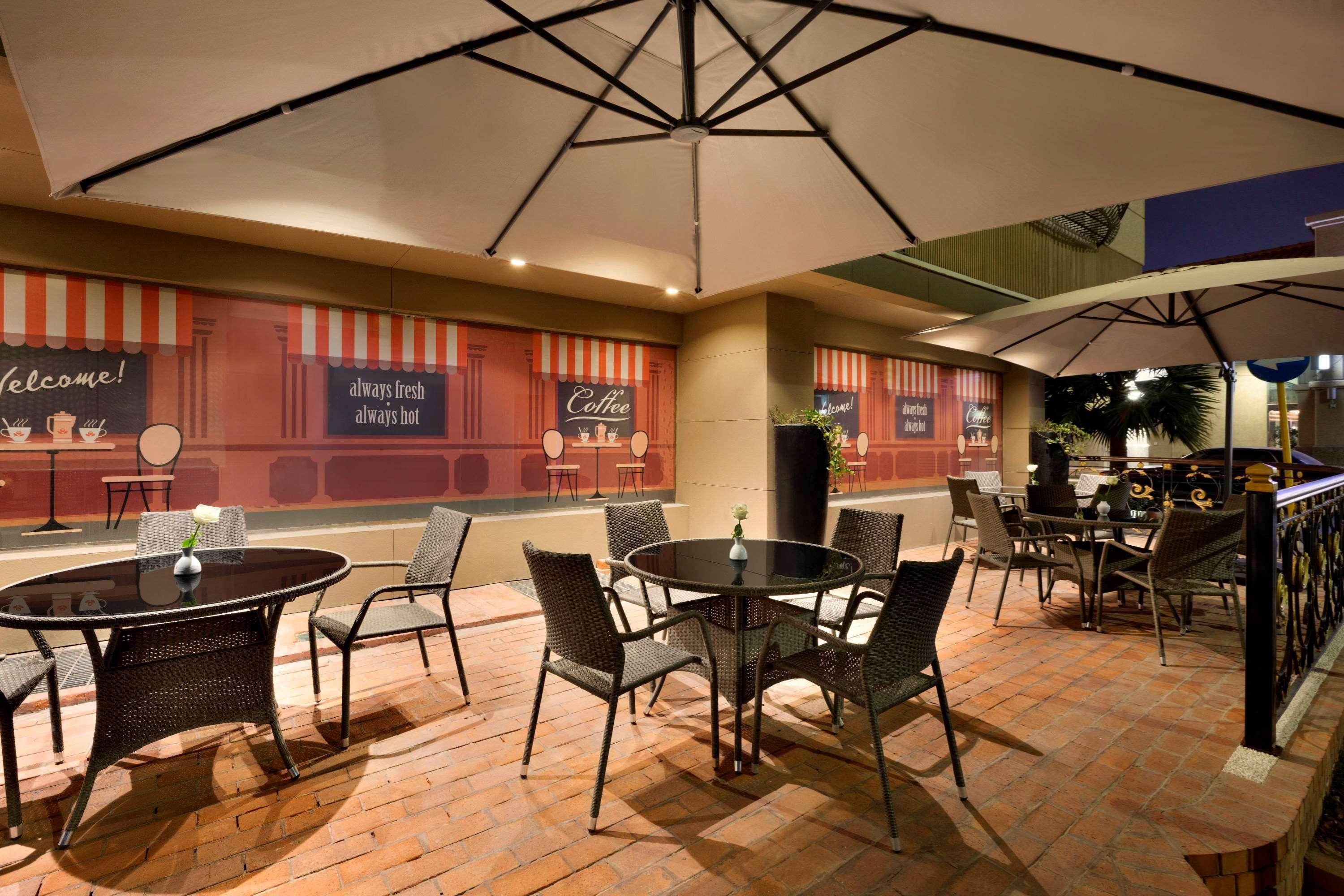 Hawthorn Suites By Wyndham Al Khobar Esterno foto