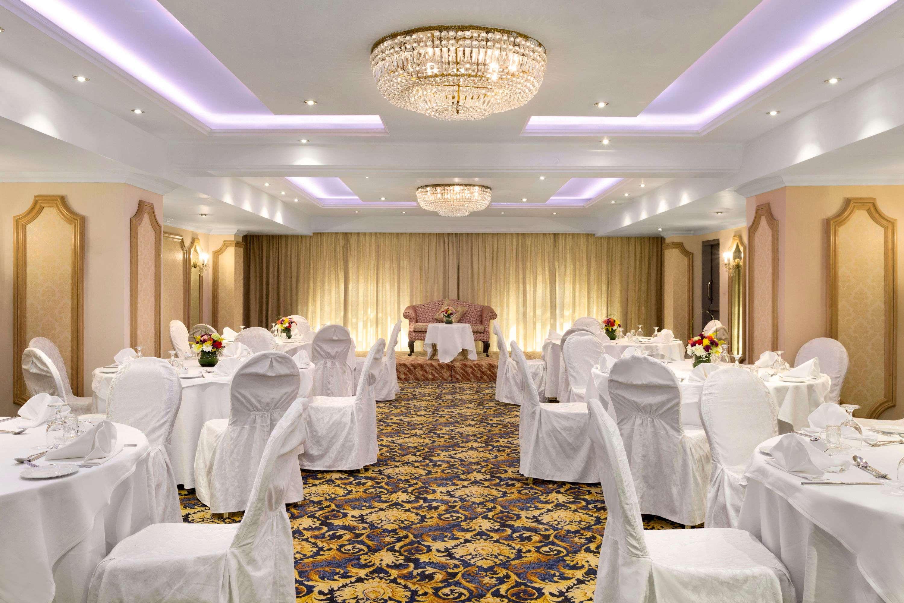 Hawthorn Suites By Wyndham Al Khobar Esterno foto