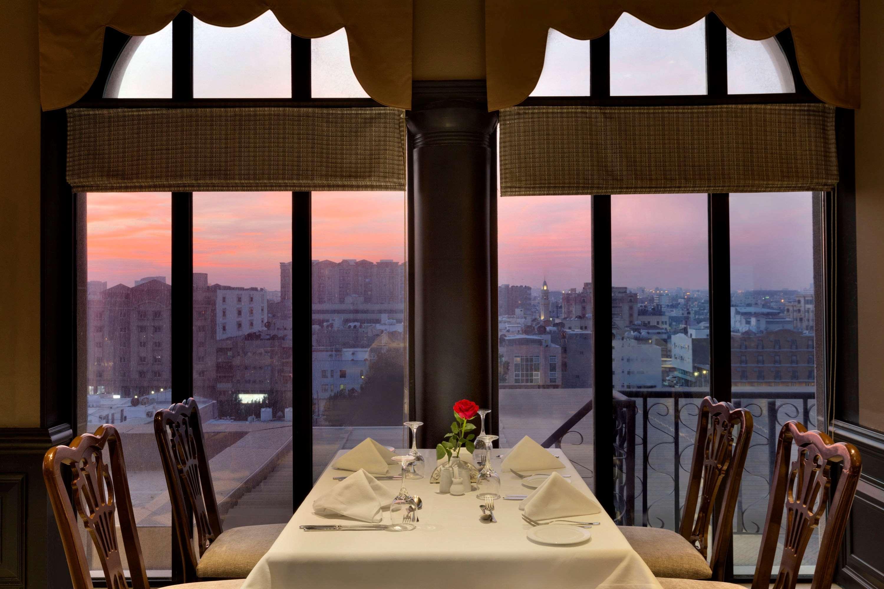 Hawthorn Suites By Wyndham Al Khobar Esterno foto