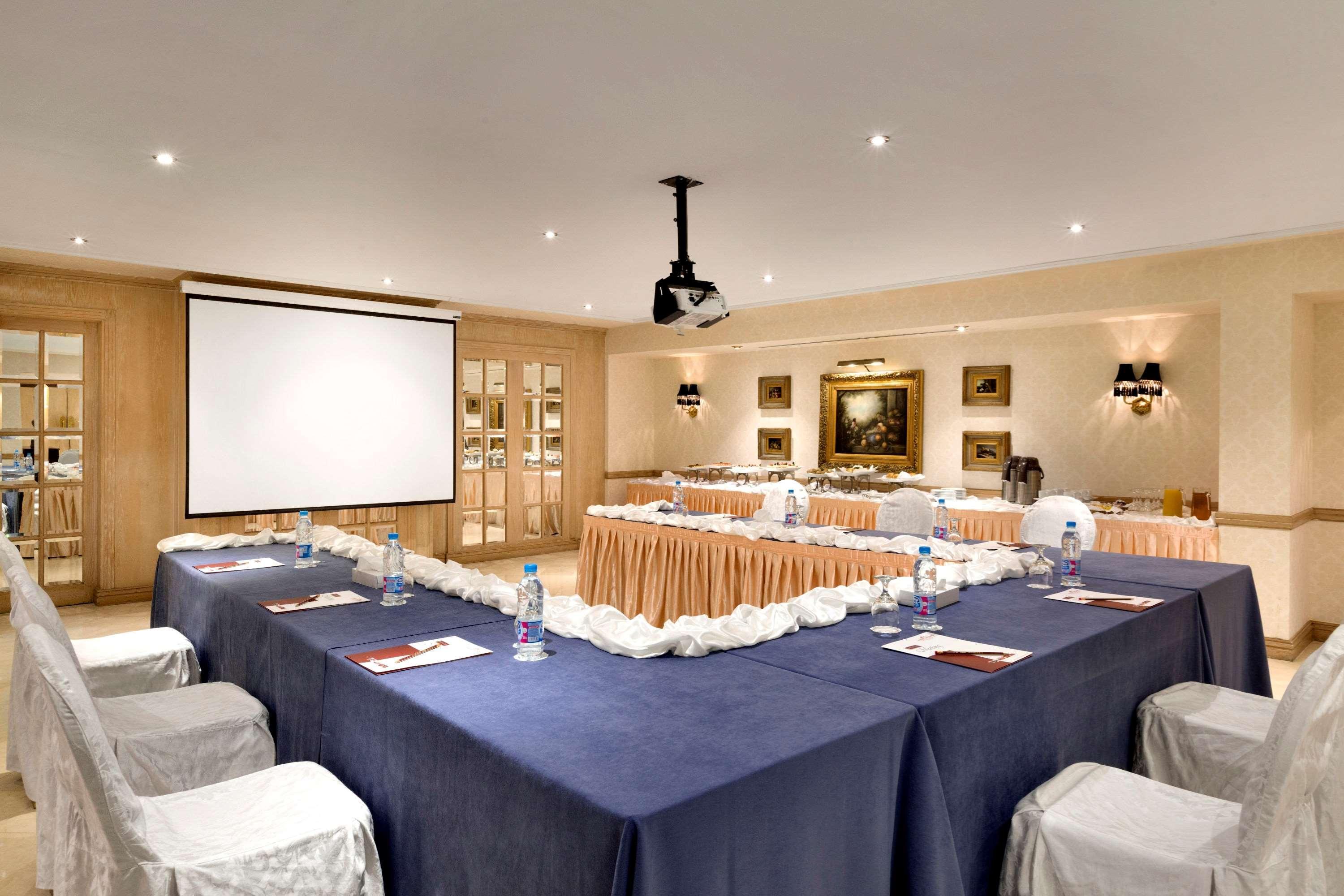 Hawthorn Suites By Wyndham Al Khobar Esterno foto