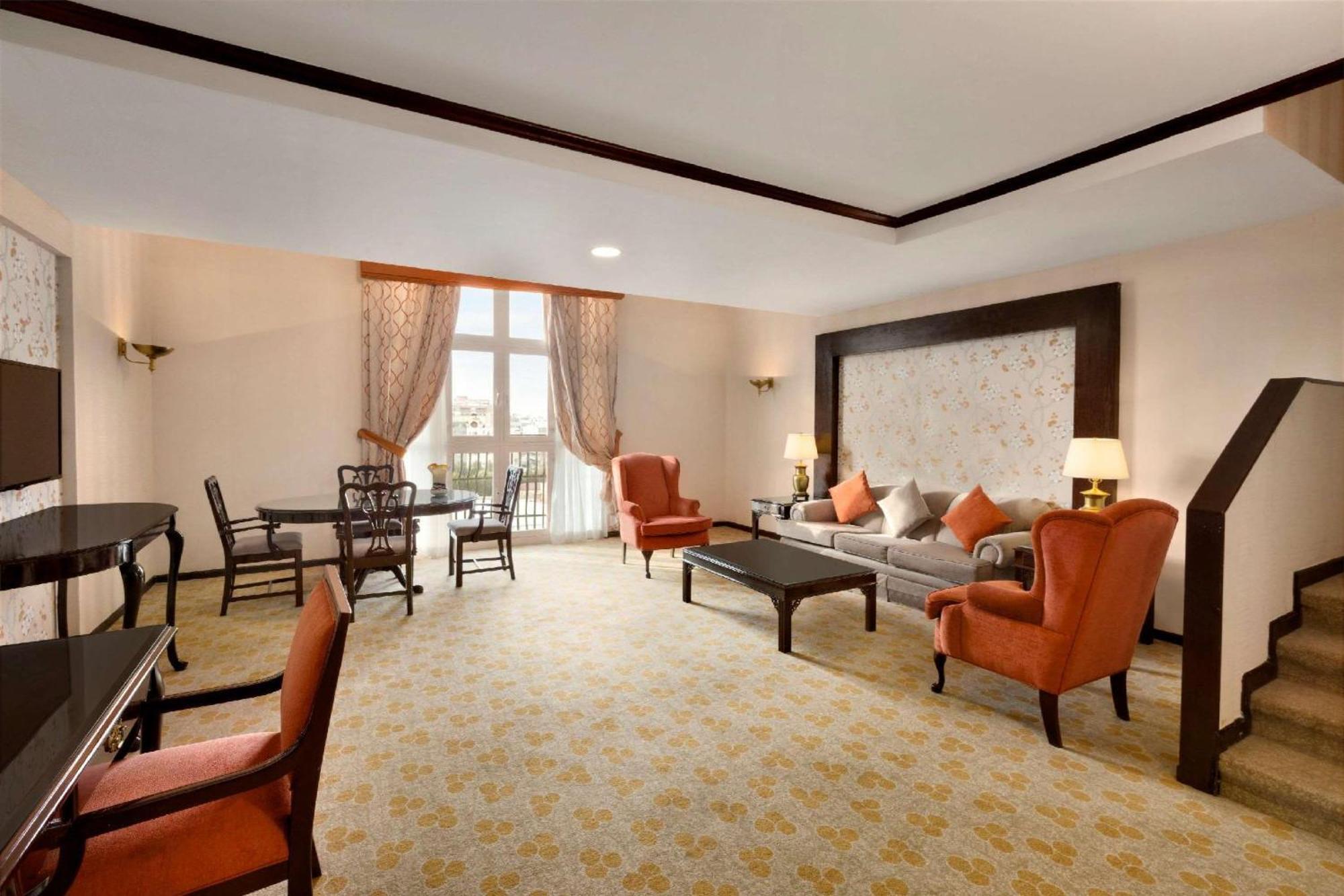 Hawthorn Suites By Wyndham Al Khobar Esterno foto
